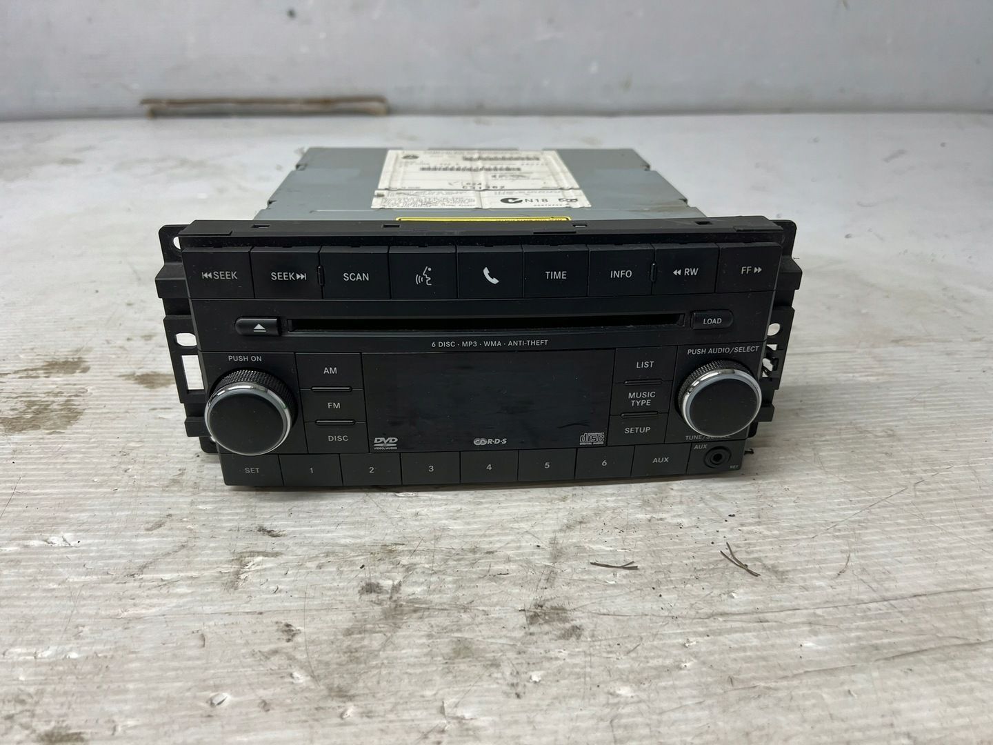 RADIO CD JEEP COMPASS I 13r LIFT 05064953AE