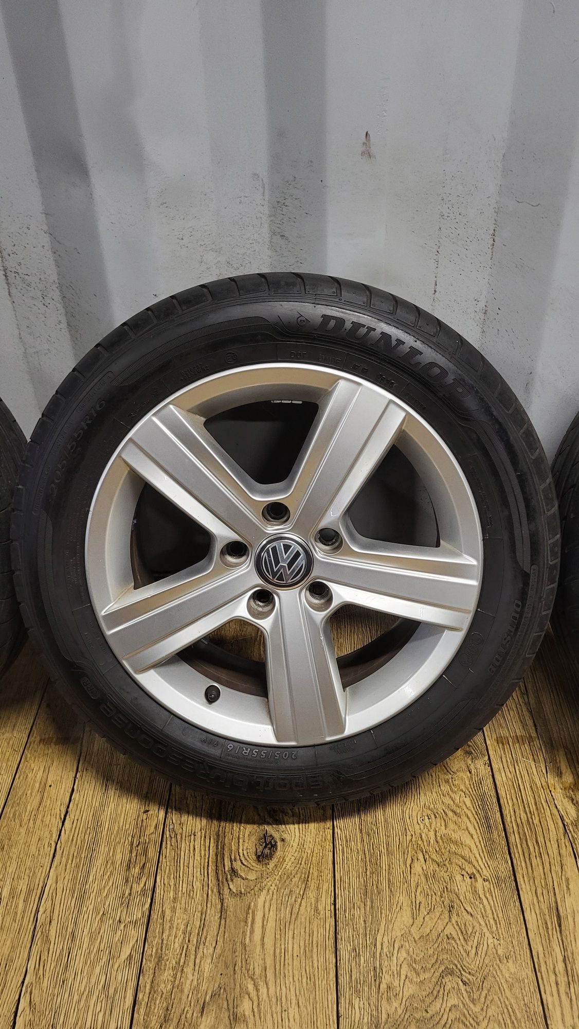 Alufelgi Vw 16" 5x112 z oponami 205/55 R16 Golf 7 8 Caddy Touran