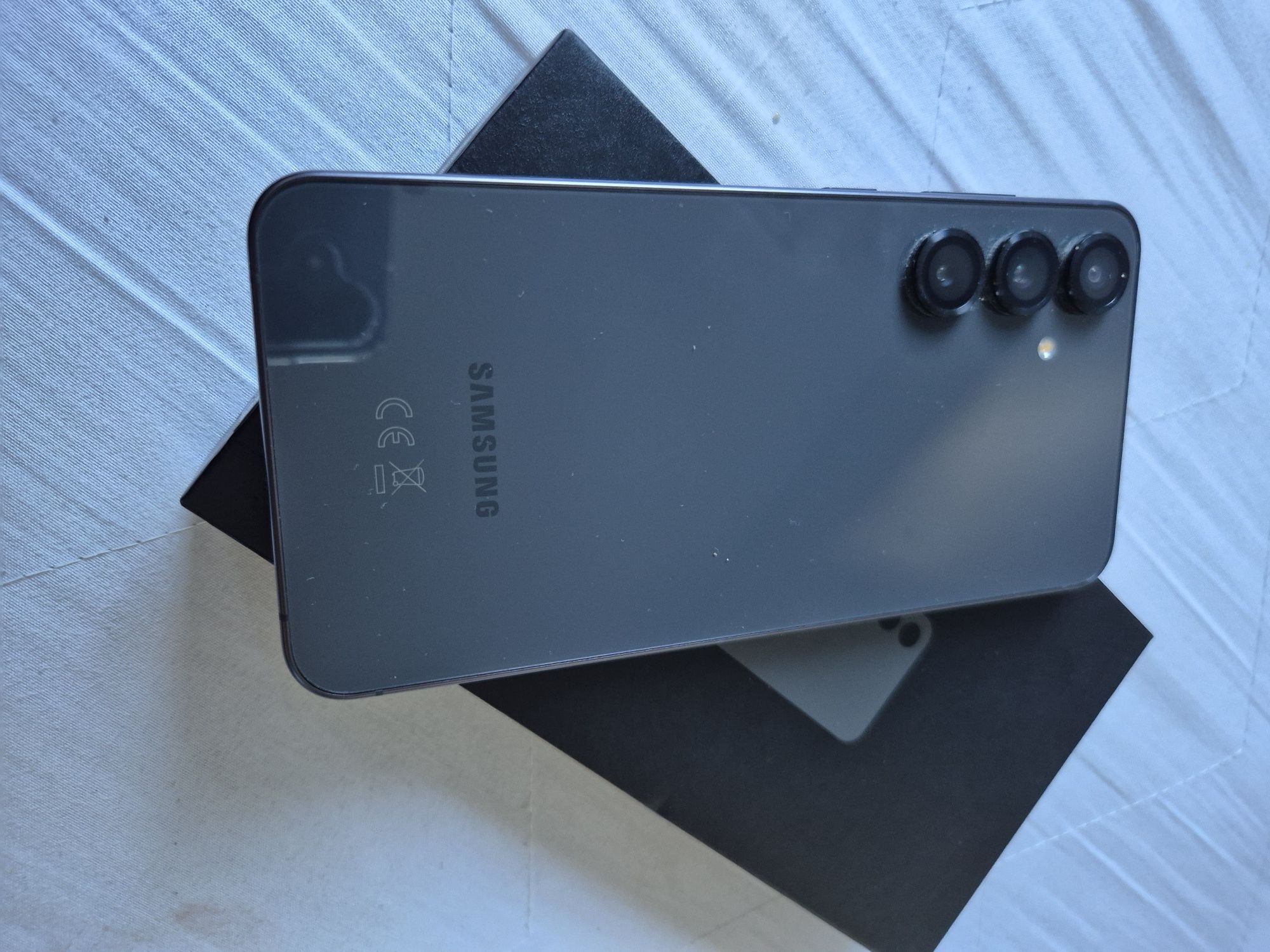Samsung s24 fe jak nowy!!!