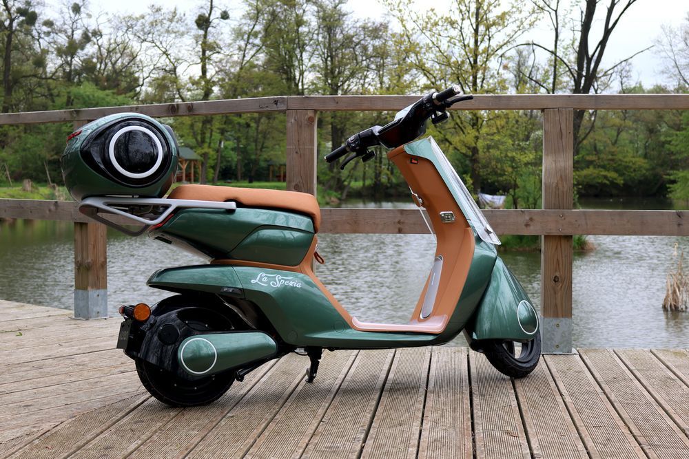 Skuter Elektryczny ultra lekki 55kg MACERTO La spezia | Mobiway.pl