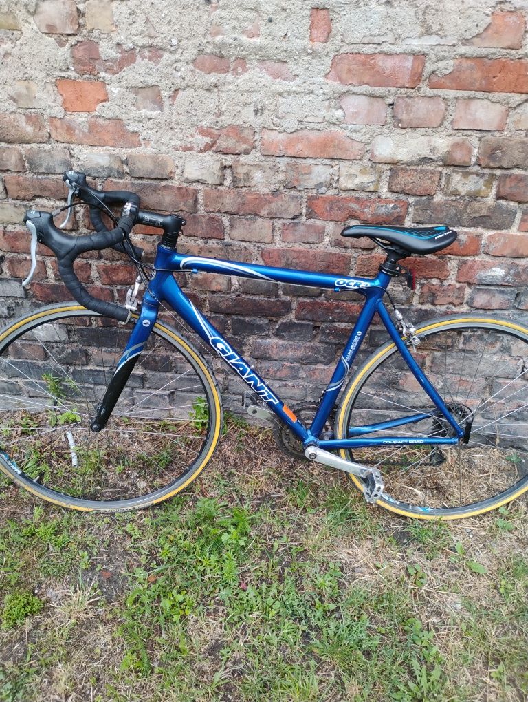 Rower szosowy Giant markowy OCR 3