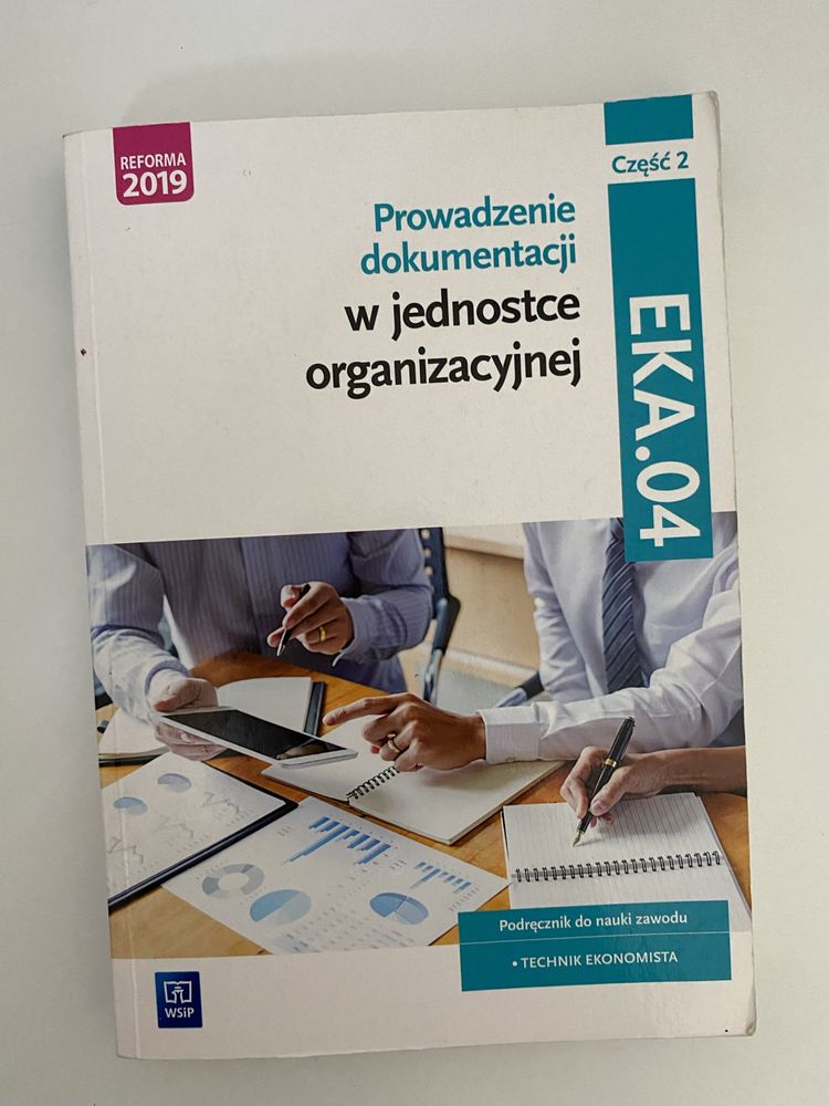 Zestaw podrecznikow EKA04