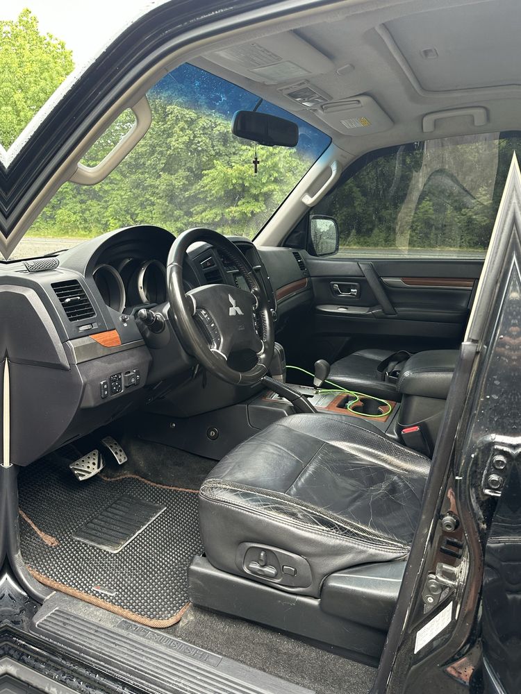 Mitsubishi Pajero Wagon