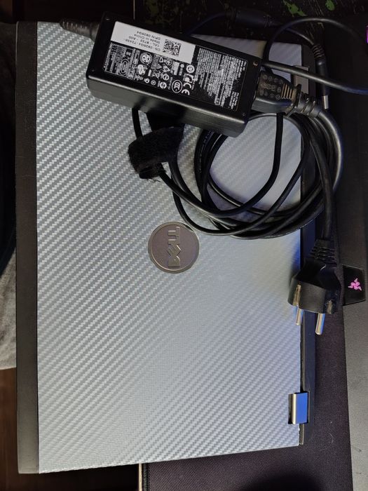 Ноутбук dell vostro 3360