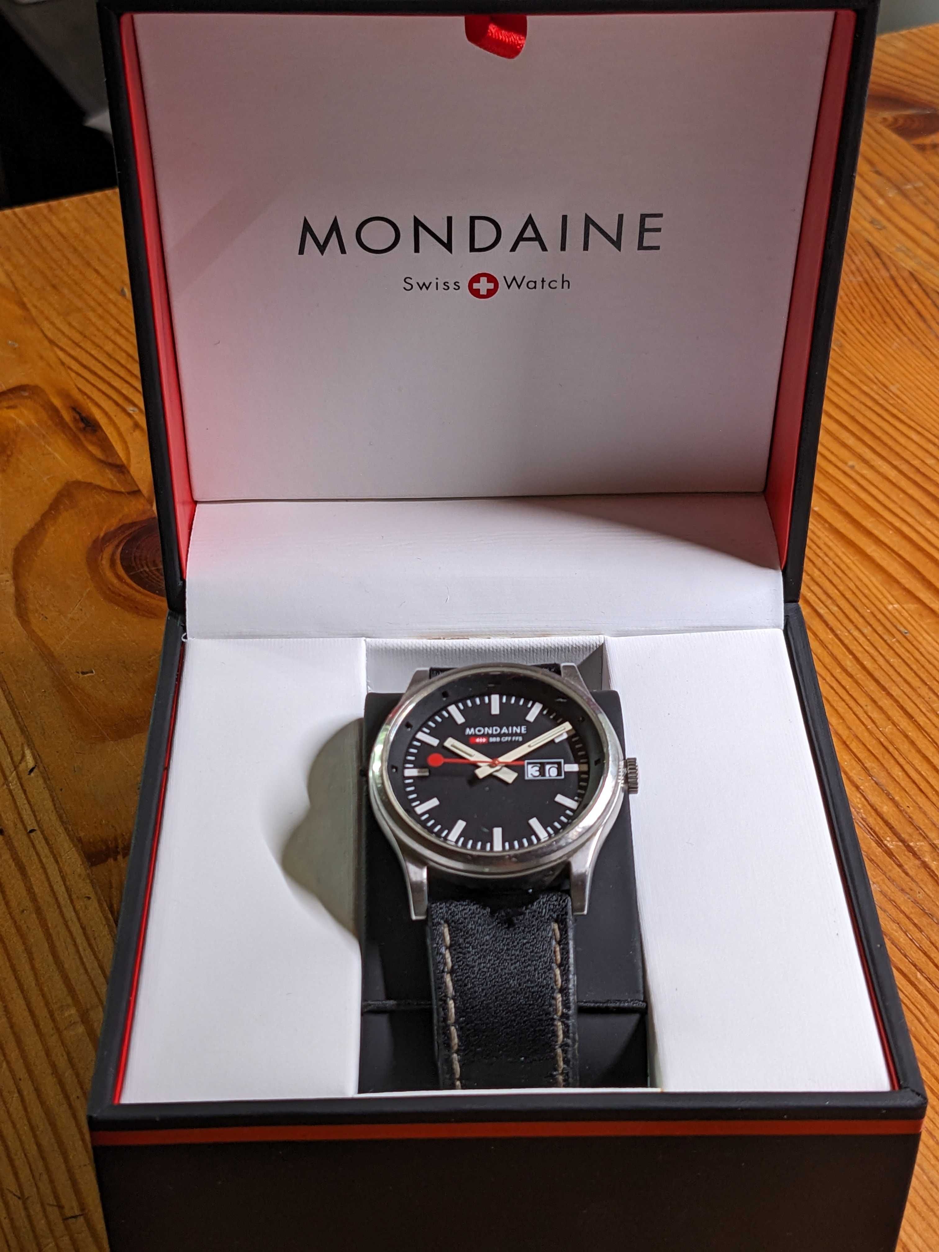 Zegarek Mondaine klasyczny A669.30308.14SBB