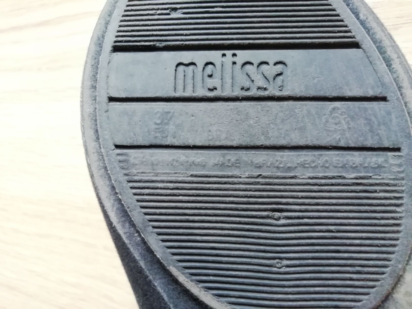 Sapato Melissa preto veludo