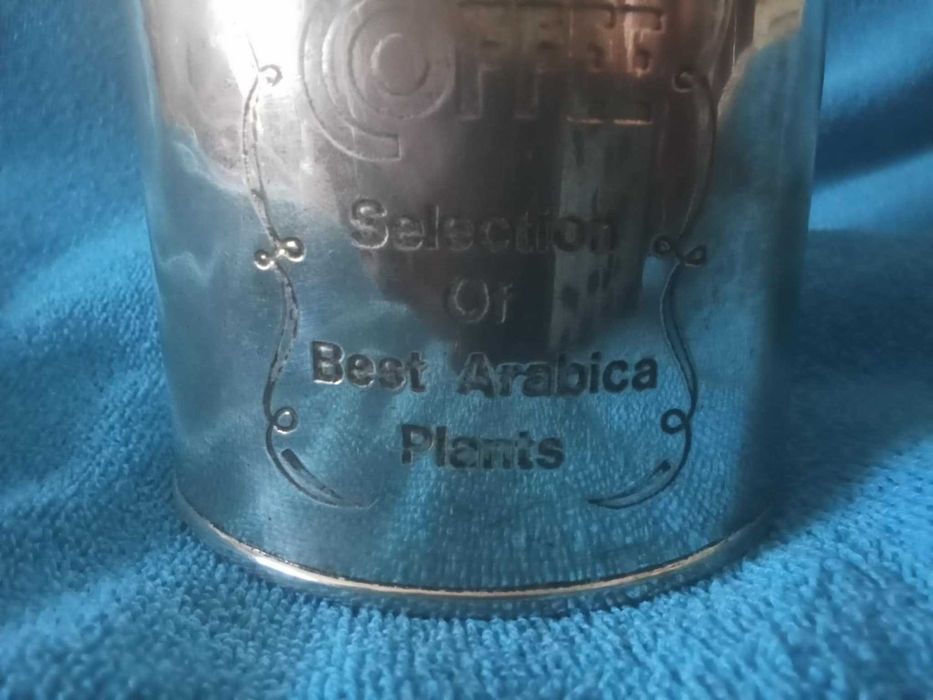 Antiga Lata para Café em Casquinha