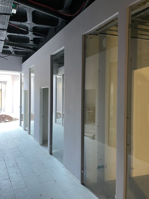 Janelas e portas em PVC e alumínio