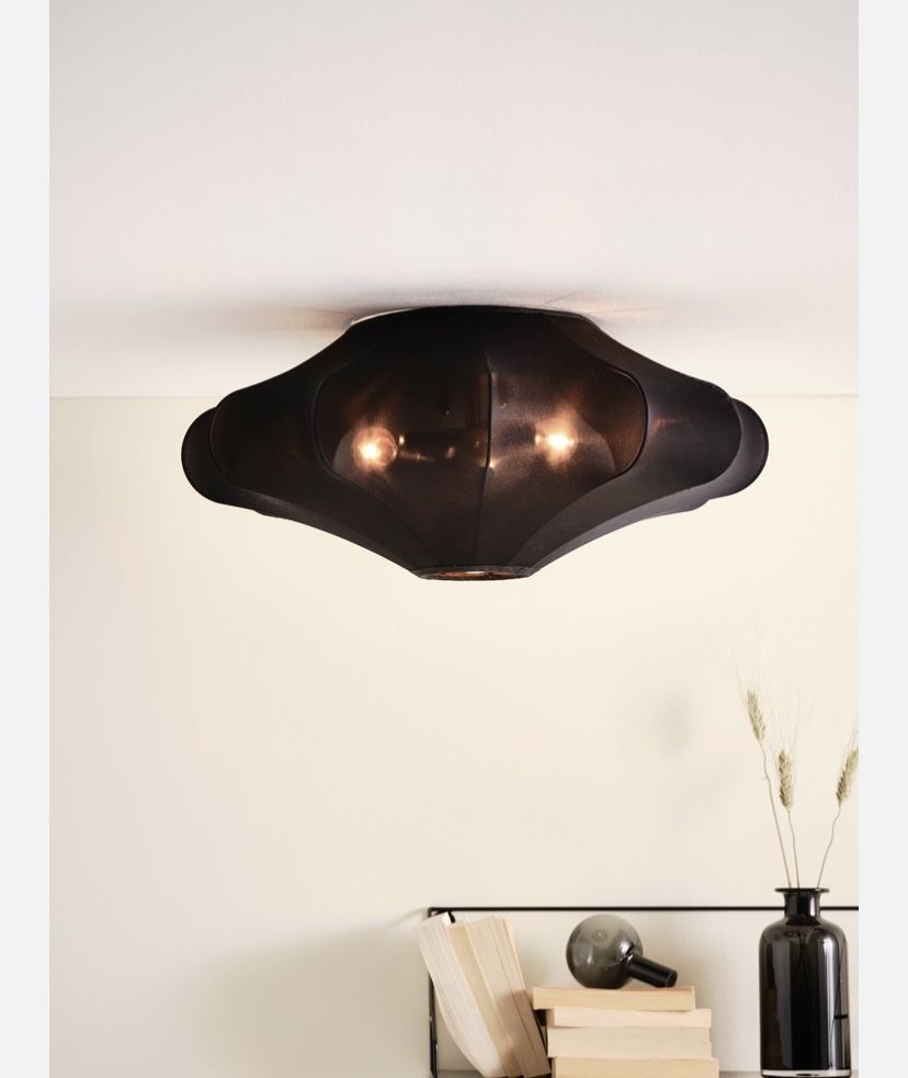 Czarna lampa z siateczki beau plafon dekoracyjny ozdobny duński