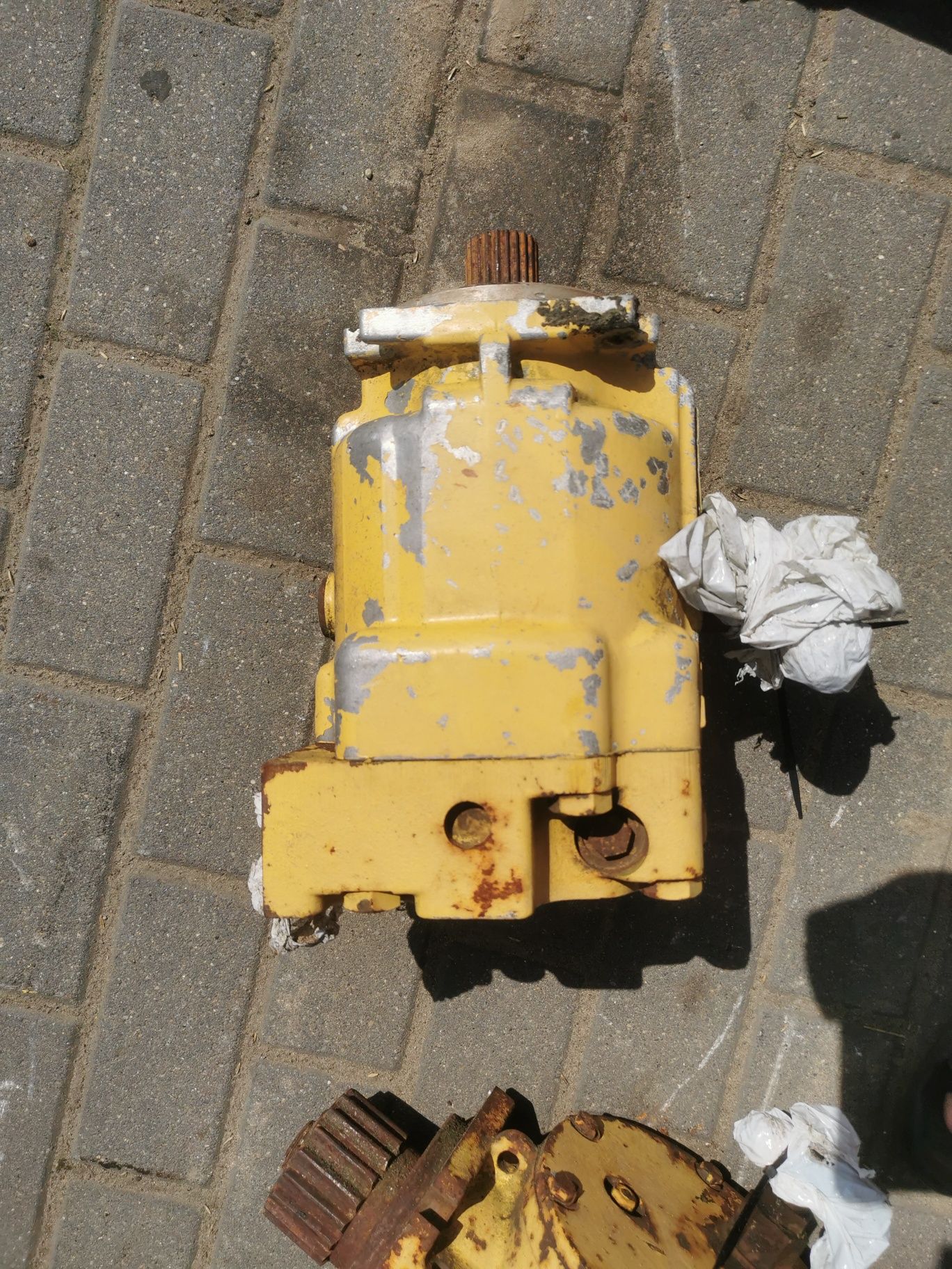 Silnik jazdy hydromotor 90M100 New Holland