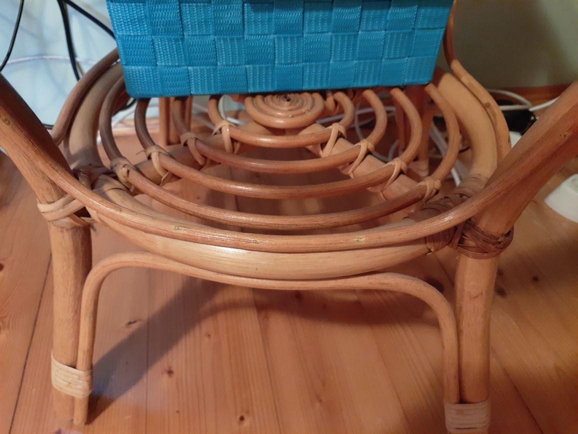 Zestaw z ratanu,wikliny krzeslo x 2 , stół