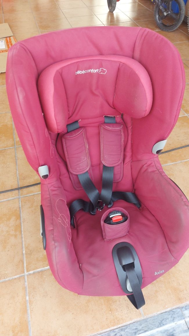 Bébé Confort Cadeira Auto Axiss 1 Vivid Red
