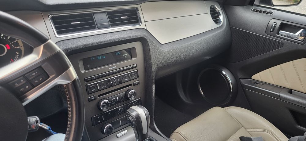 Ford Mustang 3.7 Premium automat