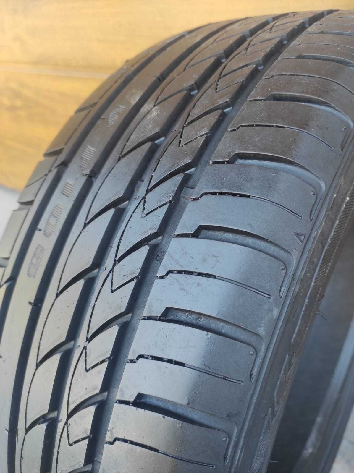 M Opona IMPERIAL Eco Sport F105 215/55 R17