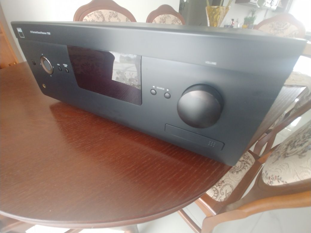 Amplituner NAD T-757 V2
