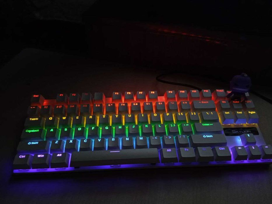Клавиатура Skylion