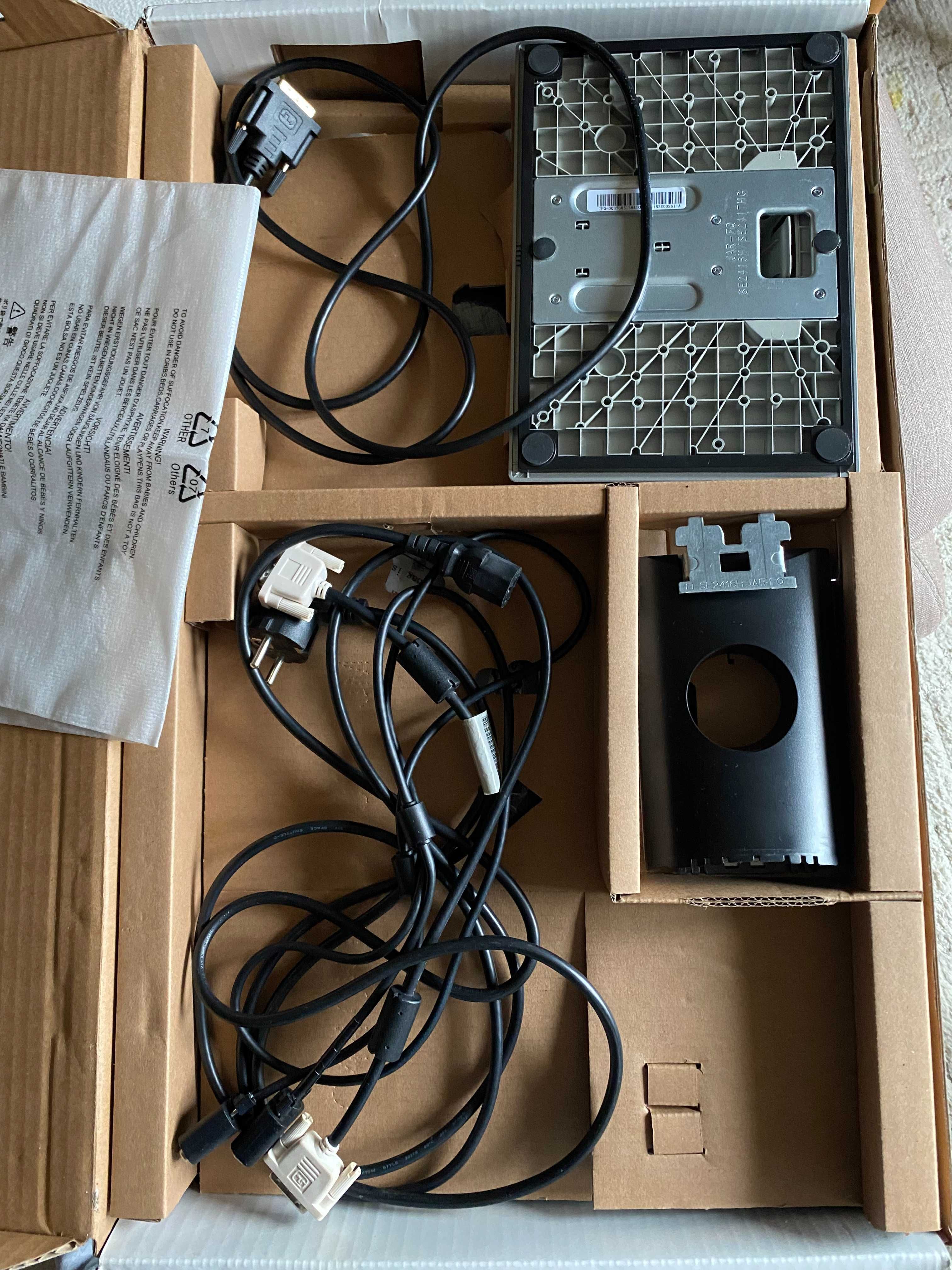 Монітор Dell SE2416H