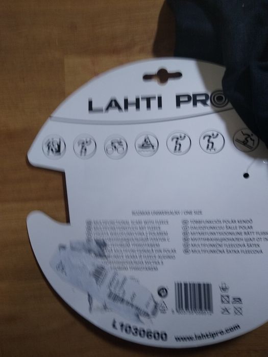 Komin z odblaskiem