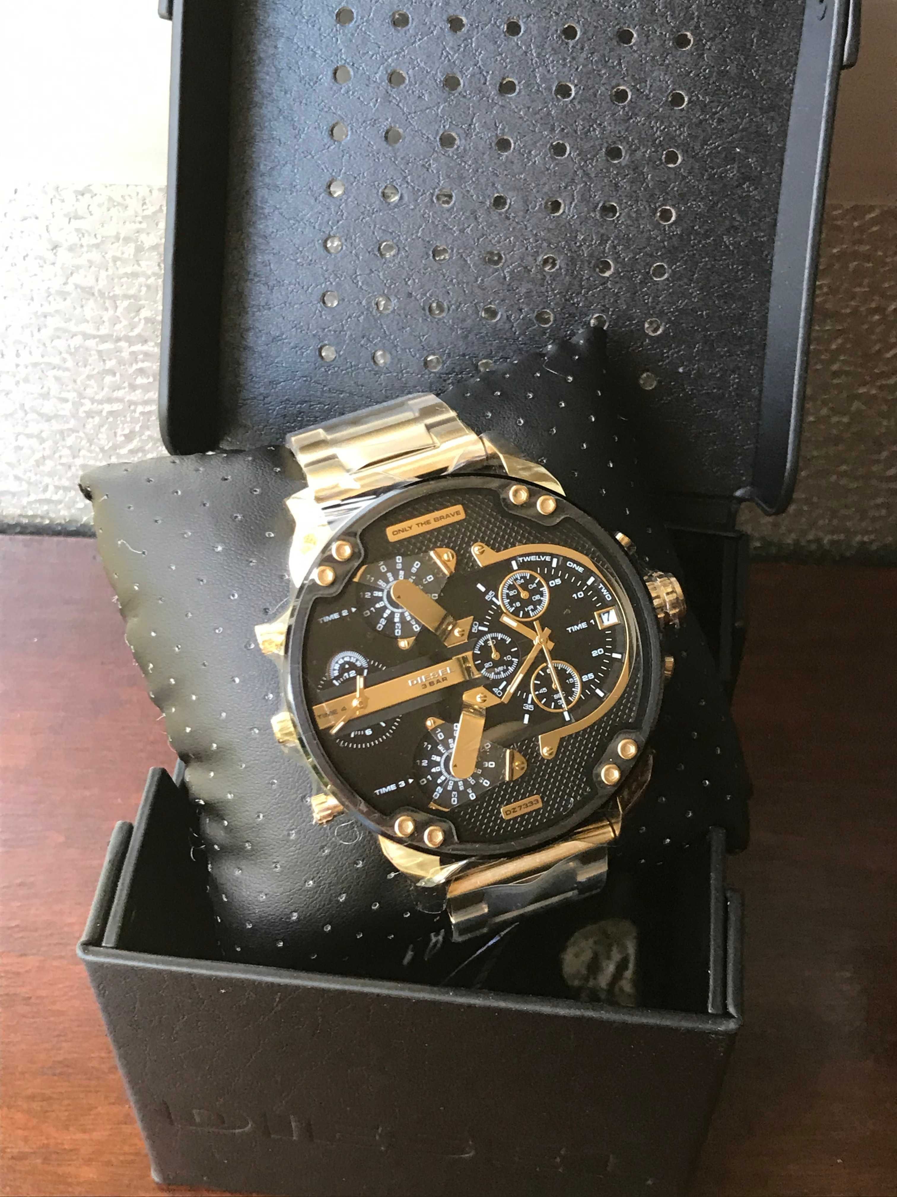 Relógio Diesel Dourado & Preto