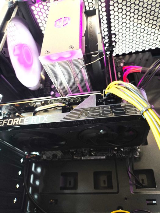 Komputer do GIER fabrycznie NOWY Ryzen 5 16GB 512GB RTX 5050 8GB ARGB