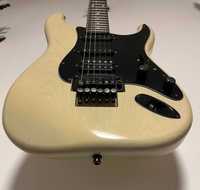 ESP 800 Series Custom Stratocaster HSS FR STW - See Thru White