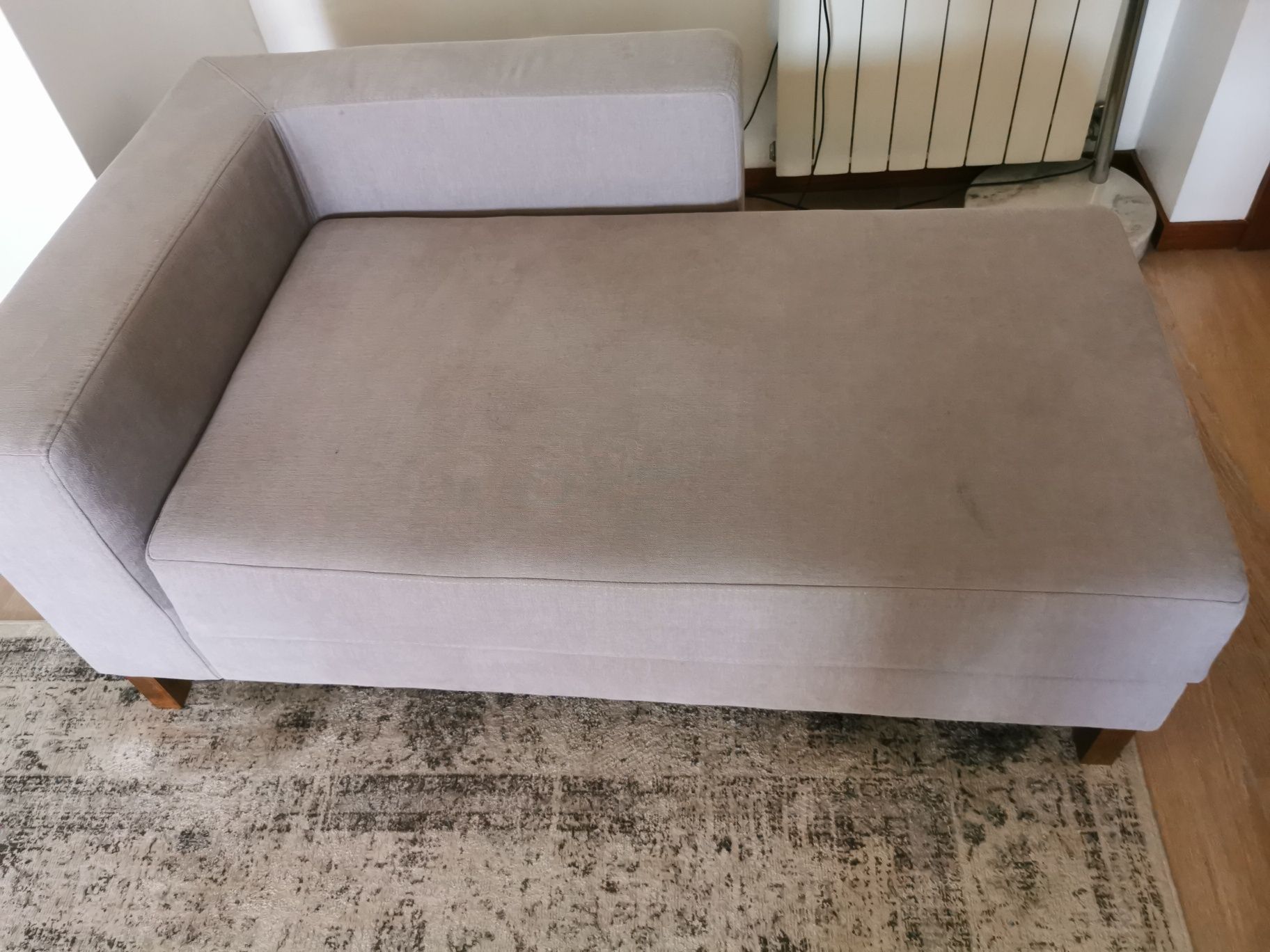Vendo sofá chaise longue  como nova