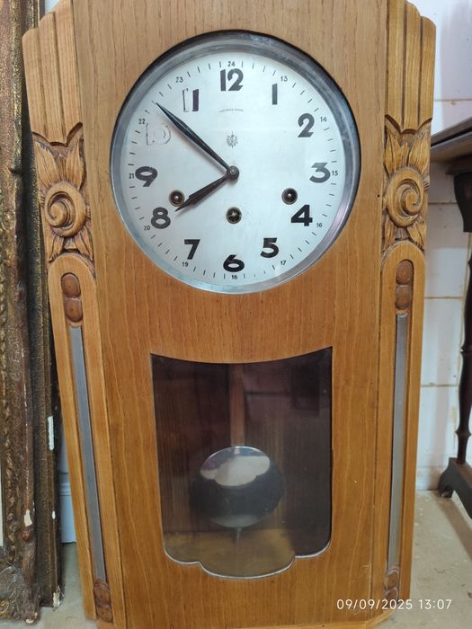 Relógio antigo de parede