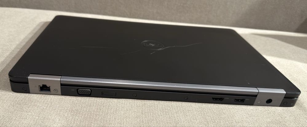 Dell Latitude E5570 i5-6300U, 16GB ram, 240GB SSD