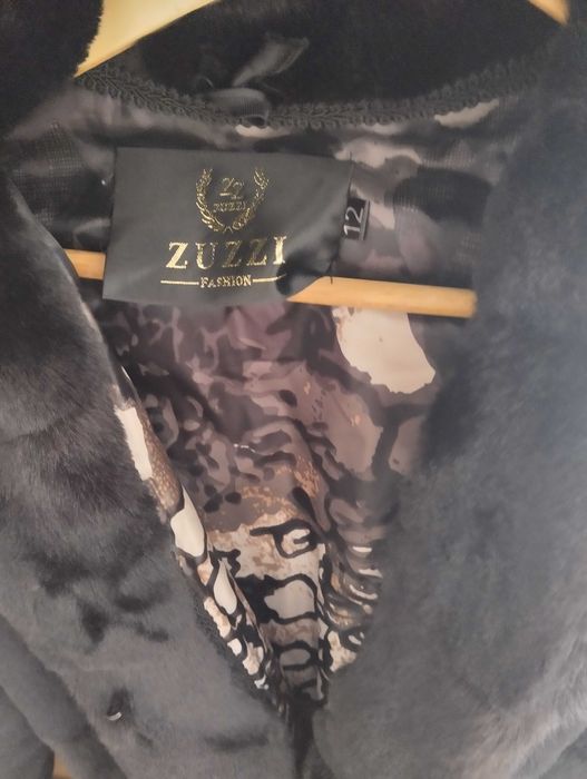 шубка зі штучного хутра(чудова імітація норки)