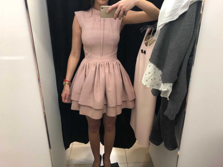 Sukienka rozkloszowana