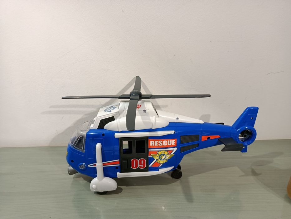 Helikopter ze światłem i dźwiękiem niebieski Dickie toys
