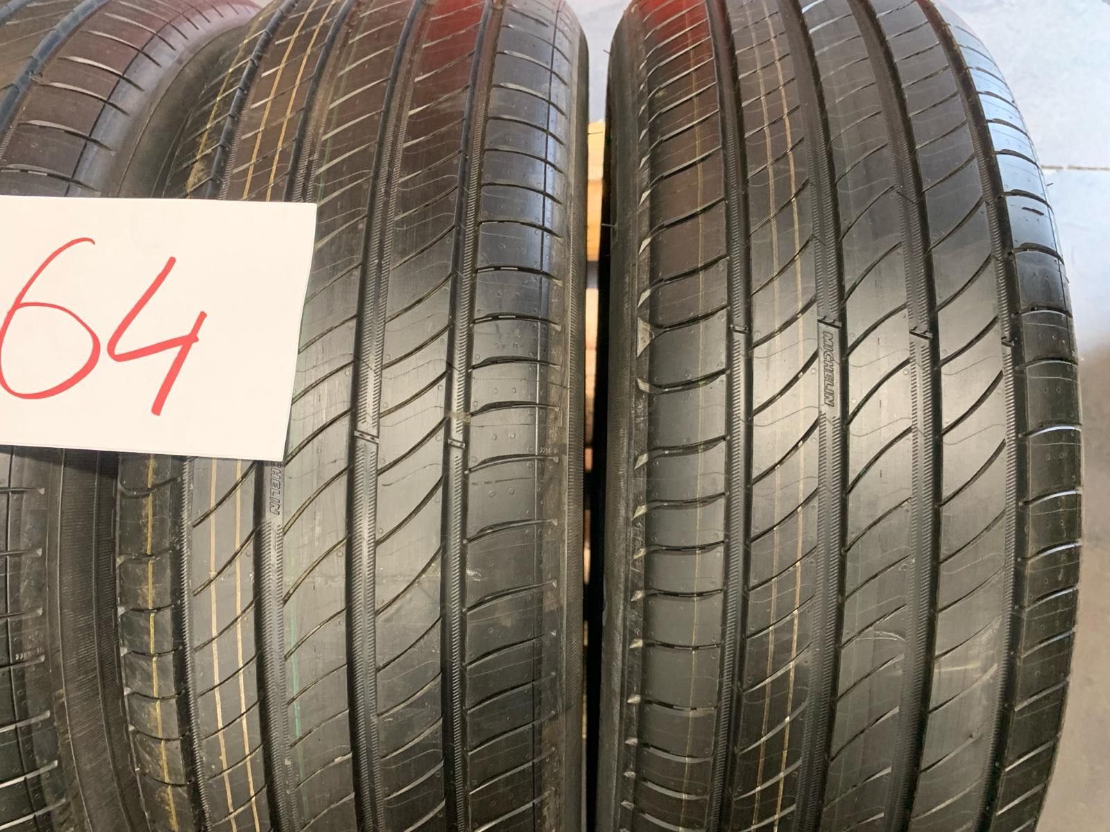 64. Michelin Primacy4 215/65 R17 103V 2019