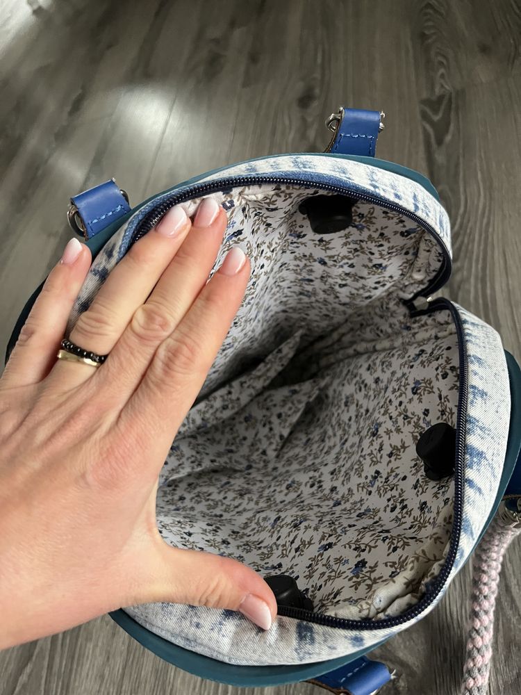 Śliczna unikatowa torebka O bag