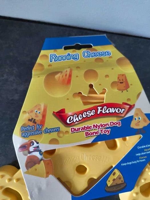 Gryzak dla Psa w Kształcie Sera z Pojemnikiem na Pokarm, Zabawka