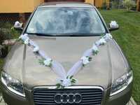Dekoracja ślubne kwiaty na samochód