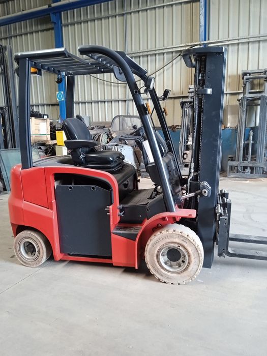 Empilhador Elétrico HC (2021)