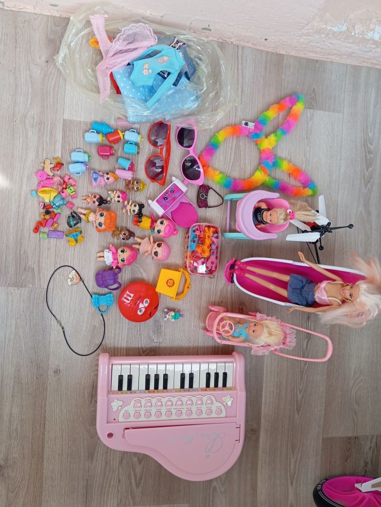 Игрушки одним лотом