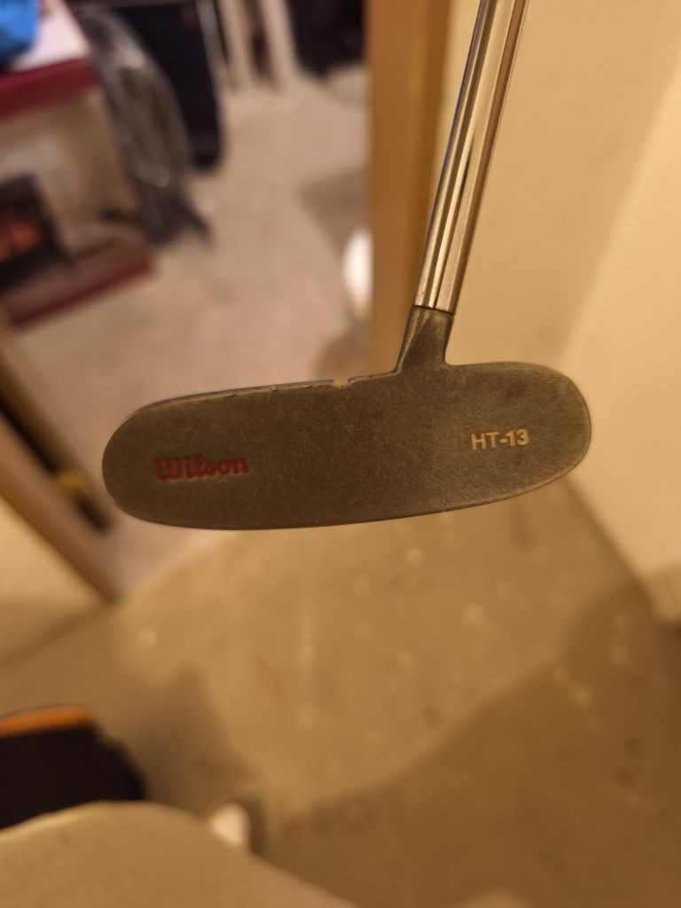 Taco de golf putter Wilson counter torque ht13