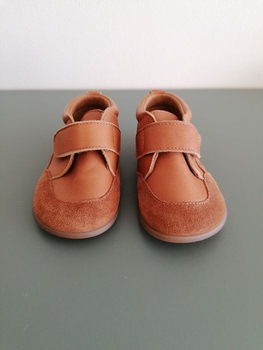 Sapatos bebé novos