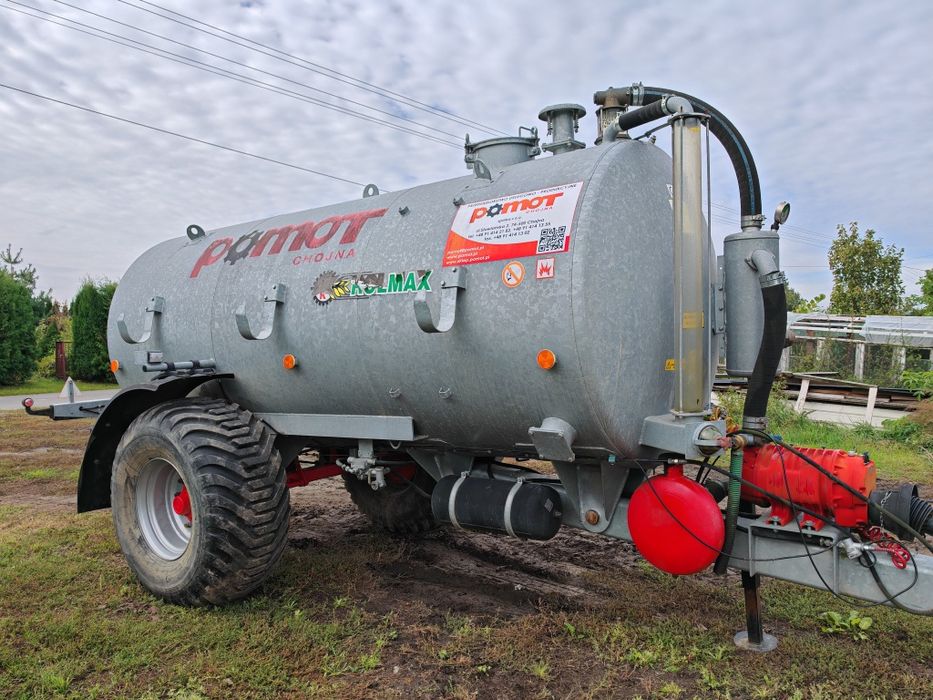 Wóz asenizacyjny 8000 l pomot