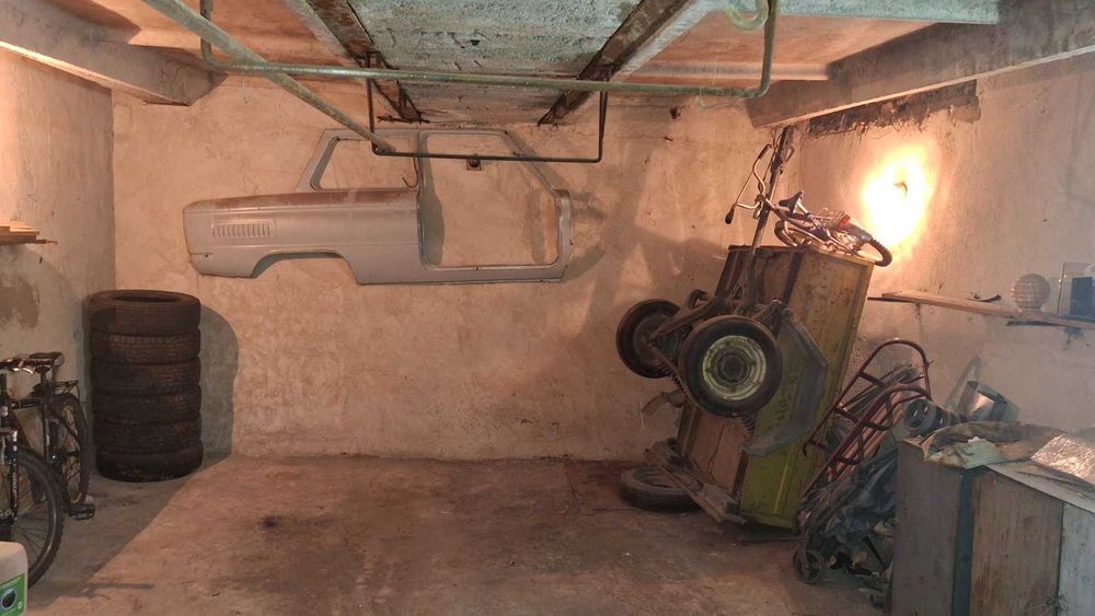 Гараж капитальний + причіп (прицеп)