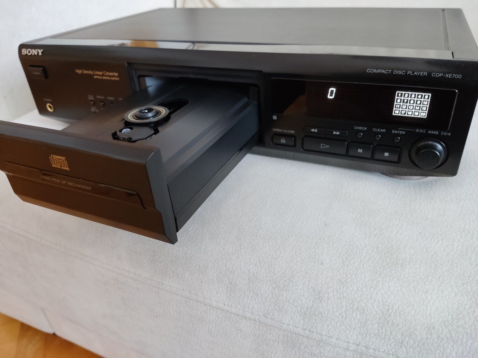 CD SONY CDP-XE700 świetna jakość klasy SE