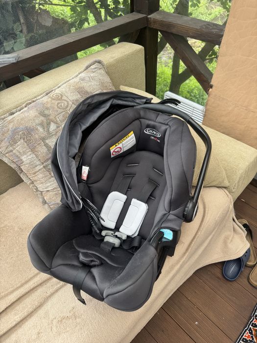 Дитяче автокрісло Graco + адаптер