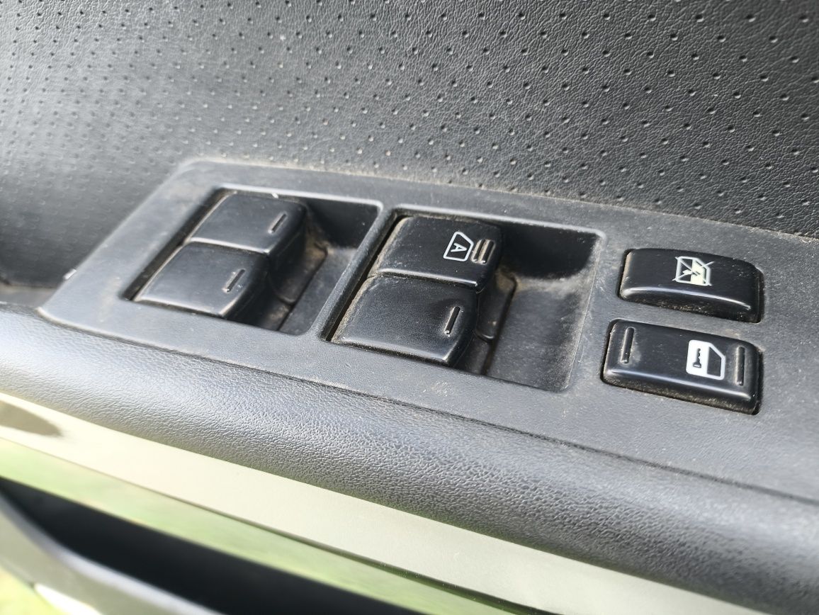 Nissan X-trail, 2.0 дизель, 4*4  для військового