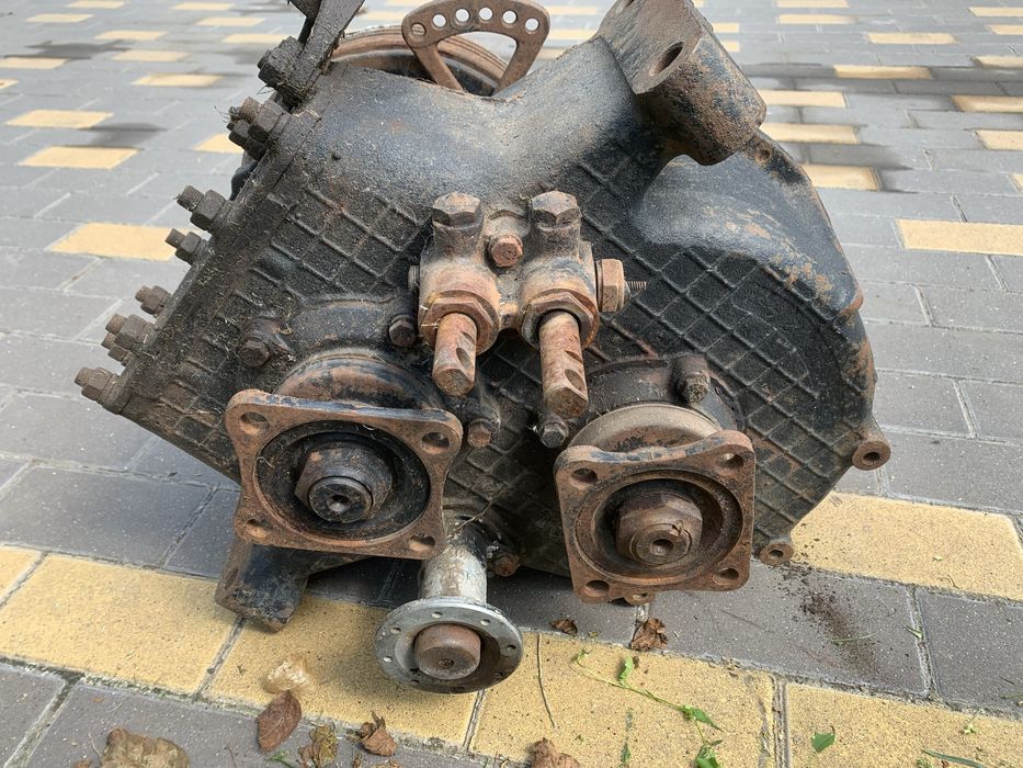 Продам роздатку зіл 131