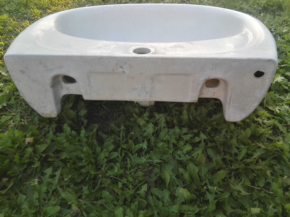 Umywalka ceramiczna