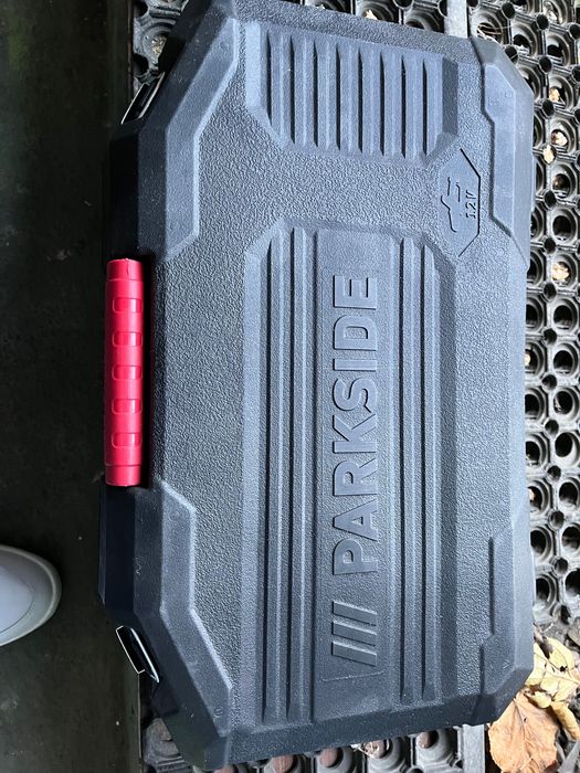 Piła łańcuchowa akumulatorowa parkside