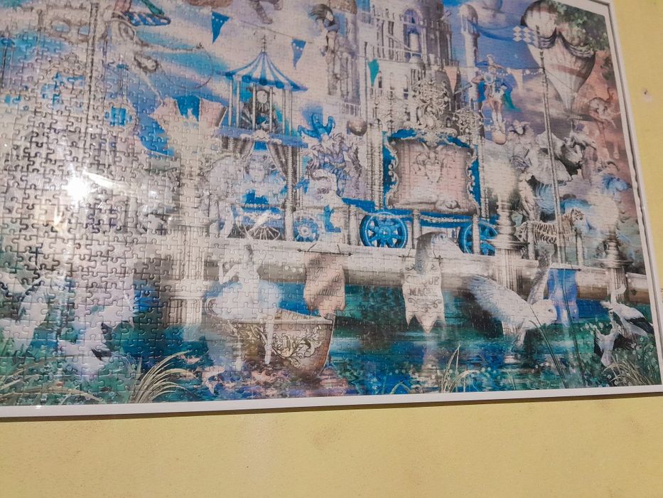 Bonito puzzle 1000 peças marca Heye carrossel