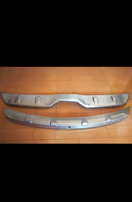 Dokładki nakładki ze stali nierdzewnej zderzaka toyota chr