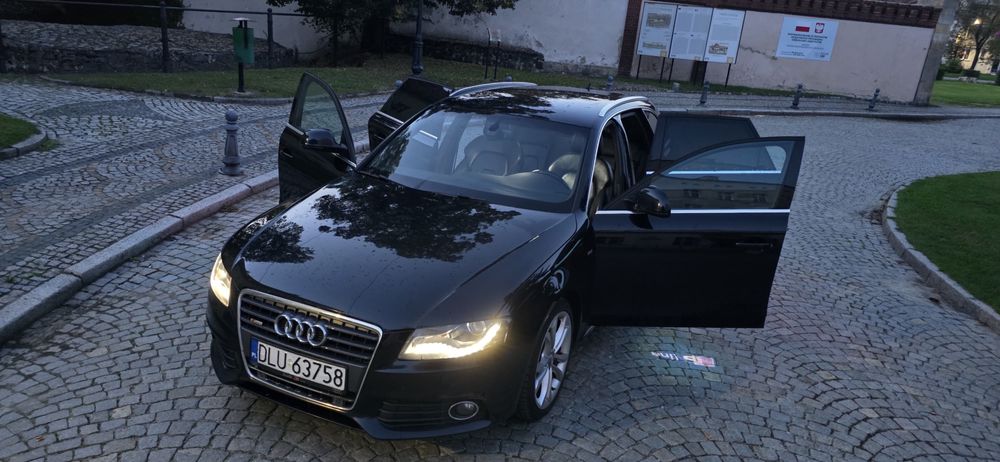 Audi a4 b8 avant 2.0 tdi CR 143 km Orginalny przebieg